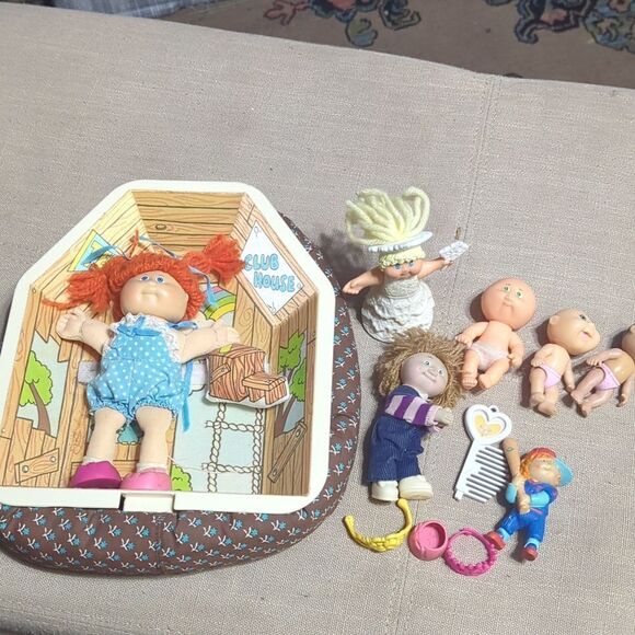 Cabbage Patch Kids Pin-Ups Mini Doll Charlene Jenny in Clubhouse, - Picture 1 of 5